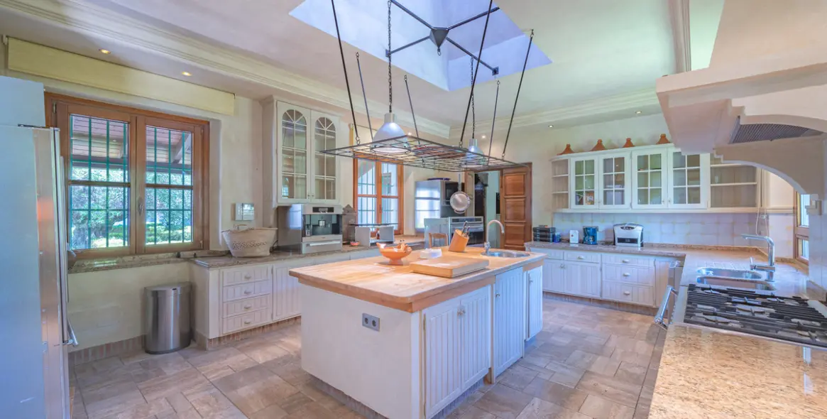 Venta de villa independiente en Estepona 3