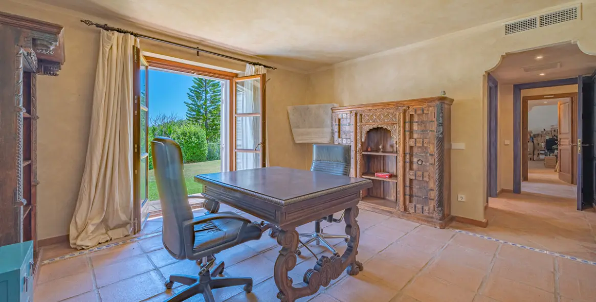 Venta de villa independiente en Estepona 7