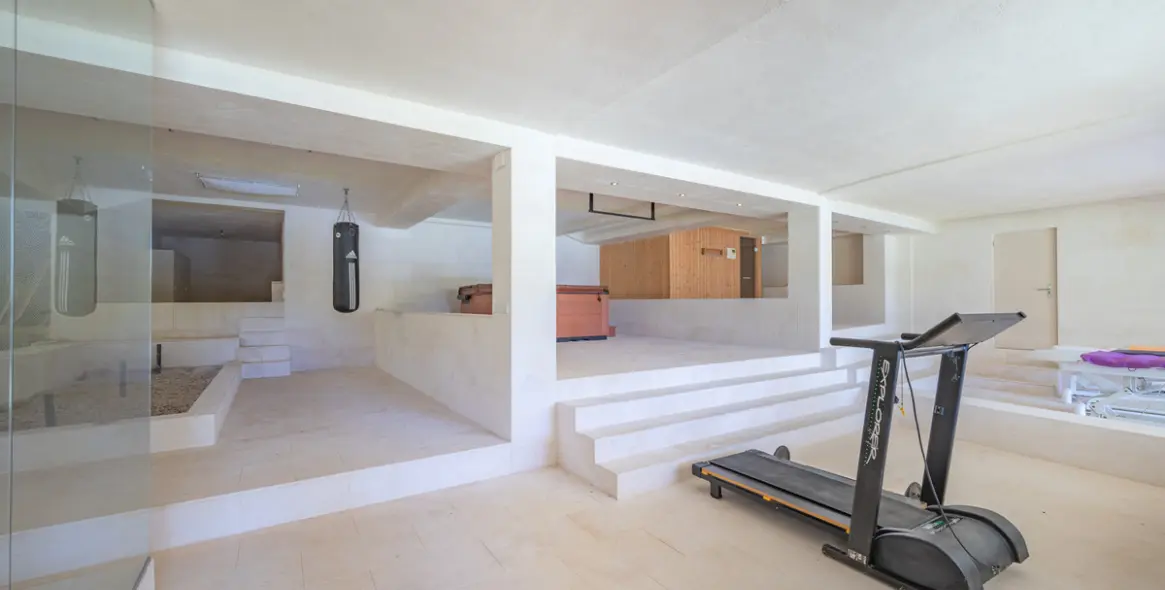 Venta de villa independiente en Estepona 10