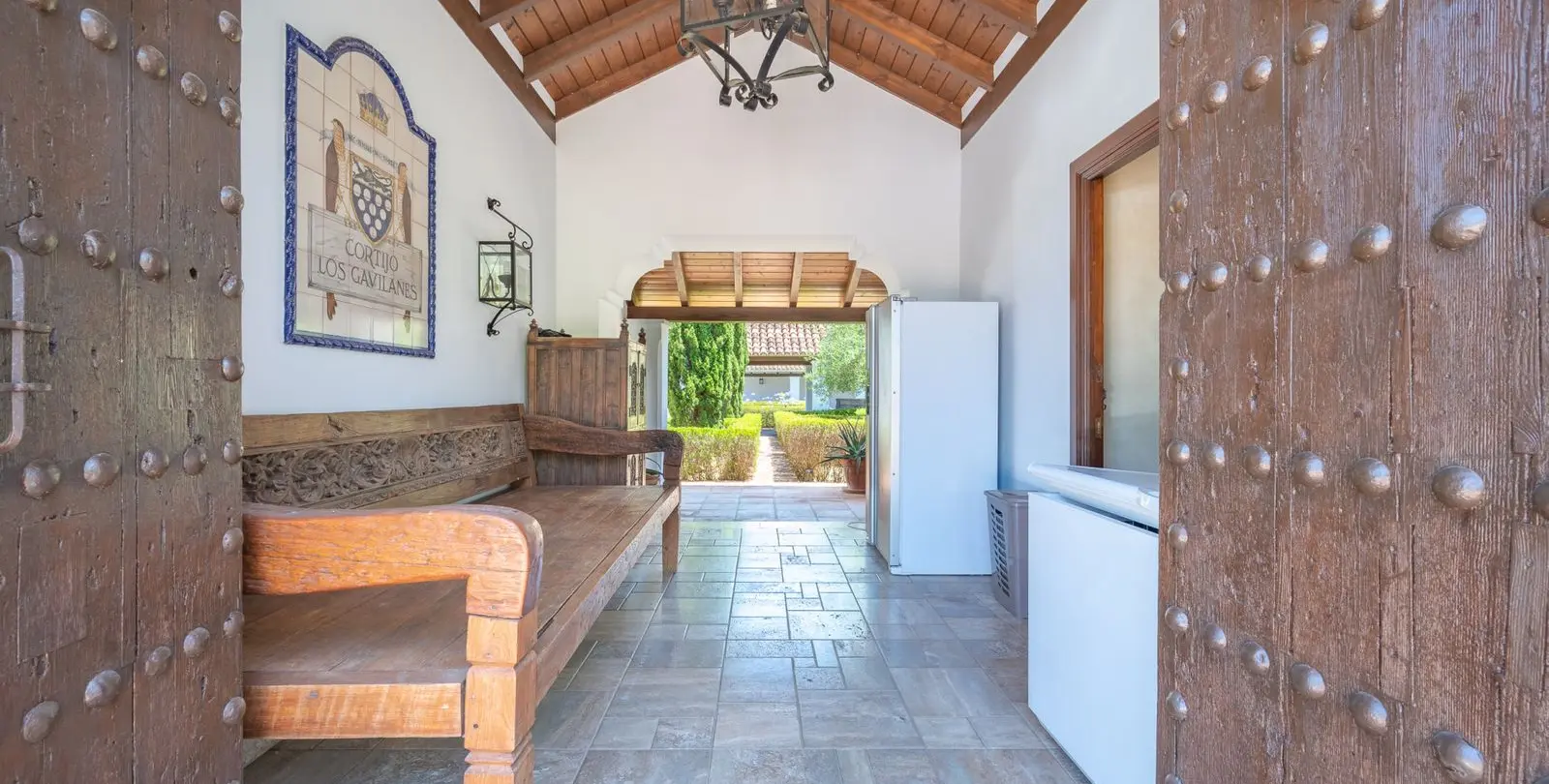 Sale of detached villa in Estepona 6