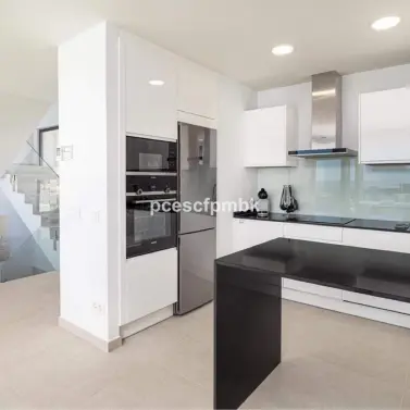 Long-term rent of detached villa in Manilva