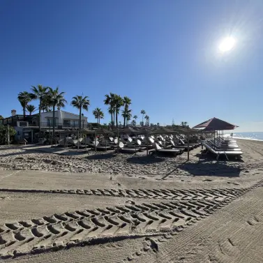 Venta de apartamento en planta media en Marbella