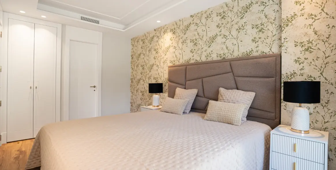 Venta de apartamento en planta media en San Pedro de Alcántara 14