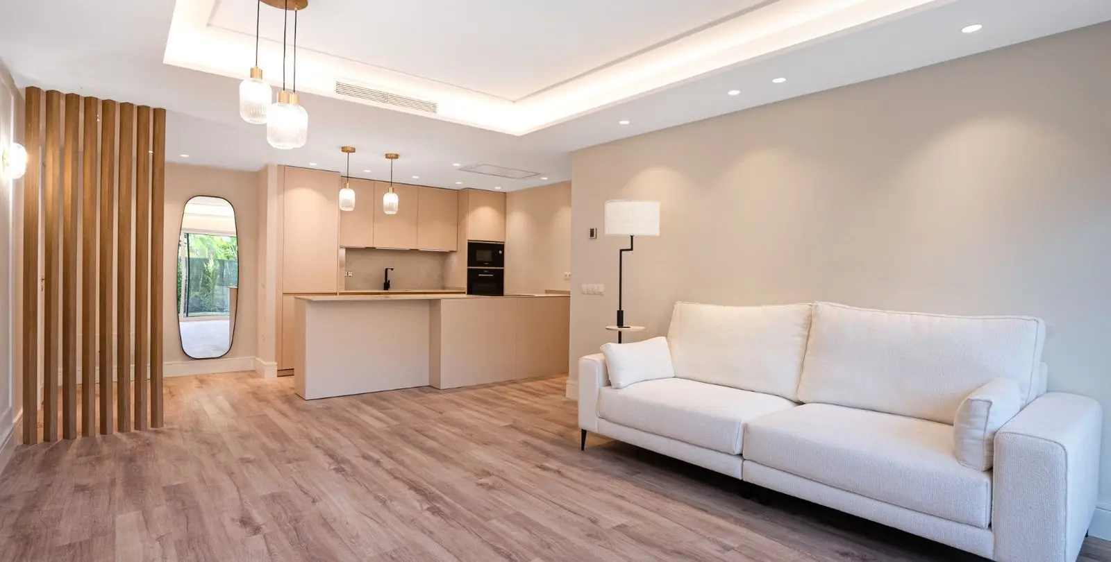 Продажа апартаментов на среднем этаже в San Pedro de Alcántara 2