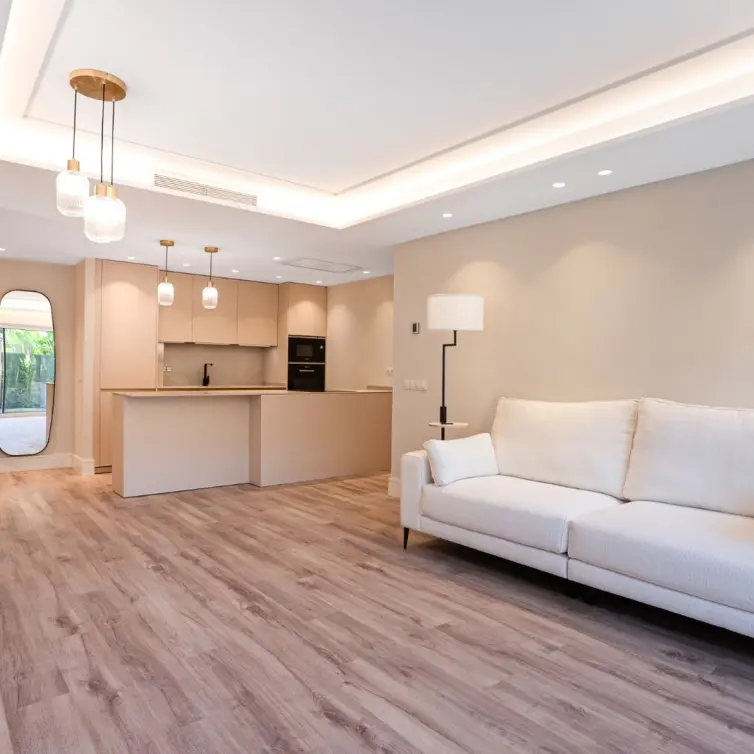 Продажа апартаментов на среднем этаже в San Pedro de Alcántara
