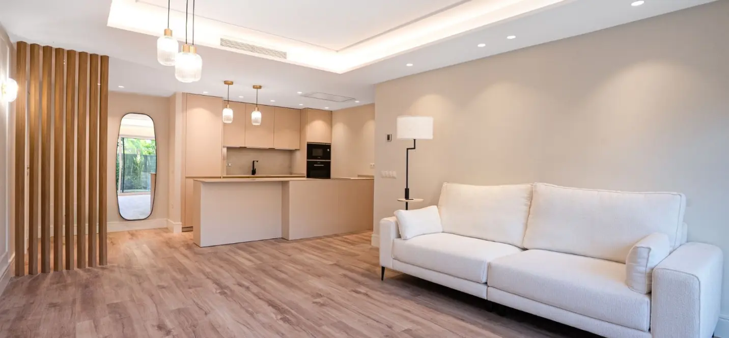Продажа апартаментов на среднем этаже в San Pedro de Alcántara 1