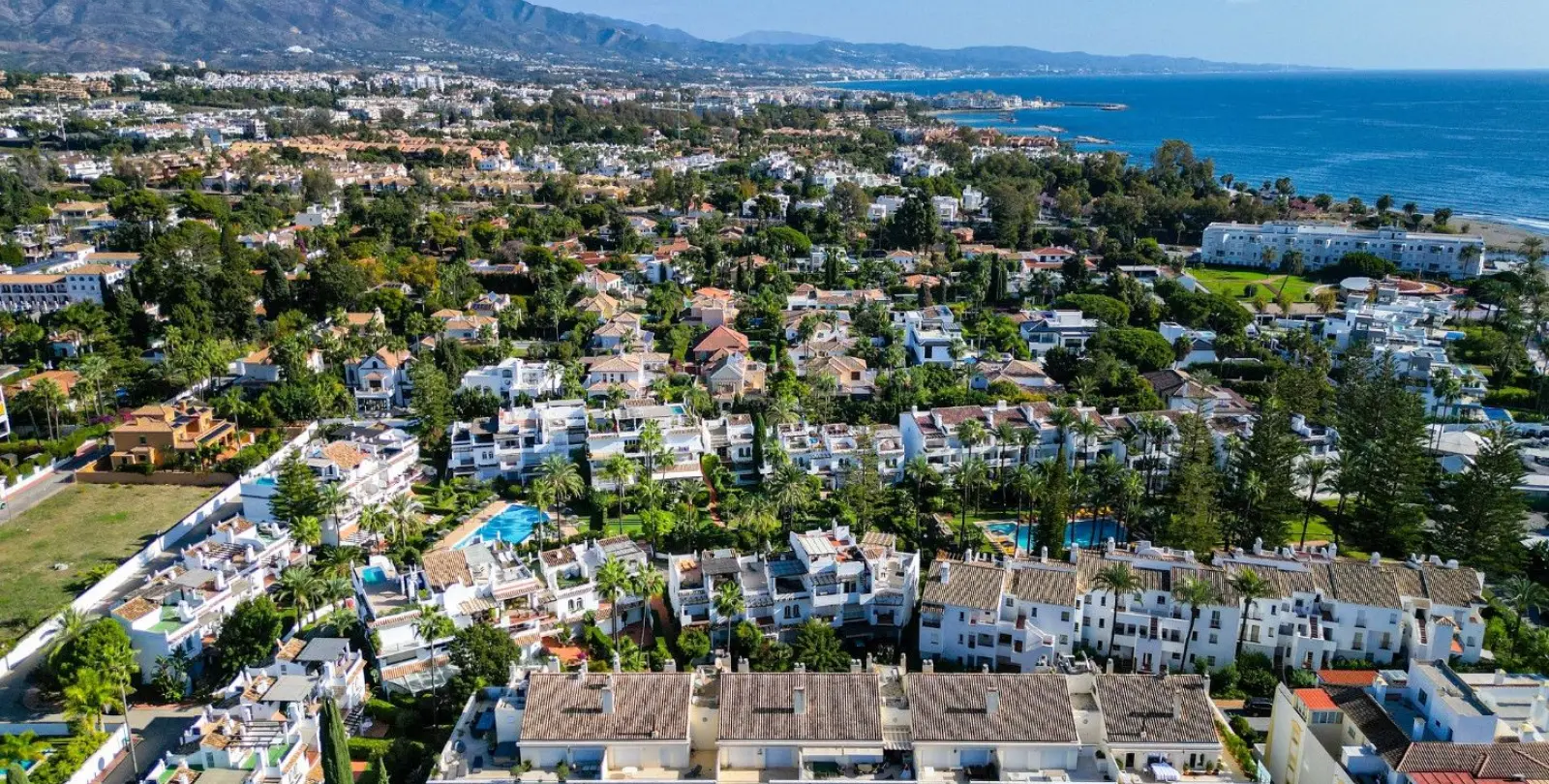 Продажа апартаментов на среднем этаже в San Pedro de Alcántara 20
