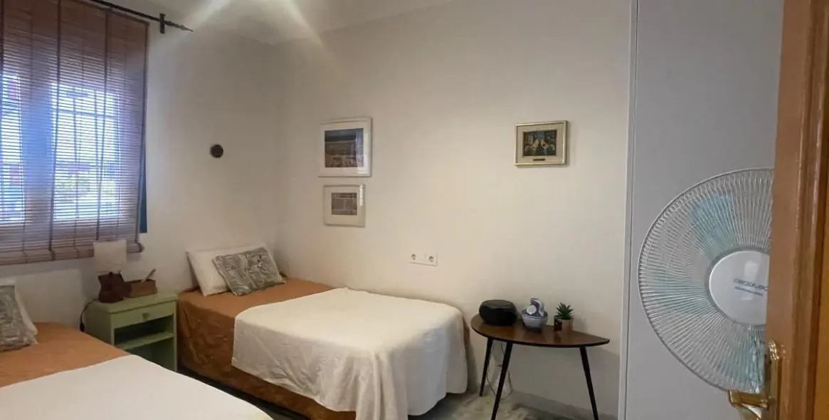 Sale of middle floor apartment in Fuengirola 13