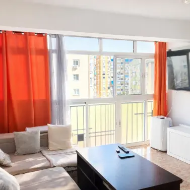 Sale of middle floor apartment in Málaga
