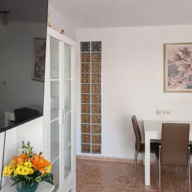 Sale of middle floor apartment in Málaga