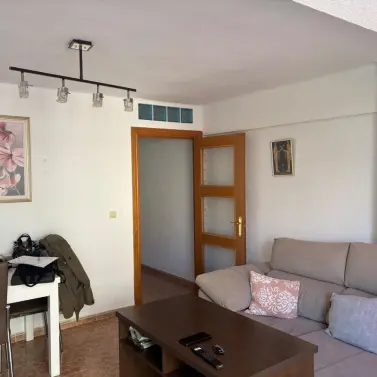 Sale of middle floor apartment in Málaga