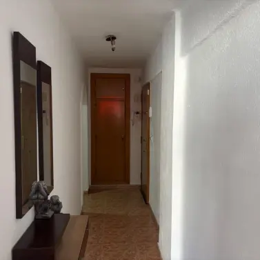 Sale of middle floor apartment in Málaga