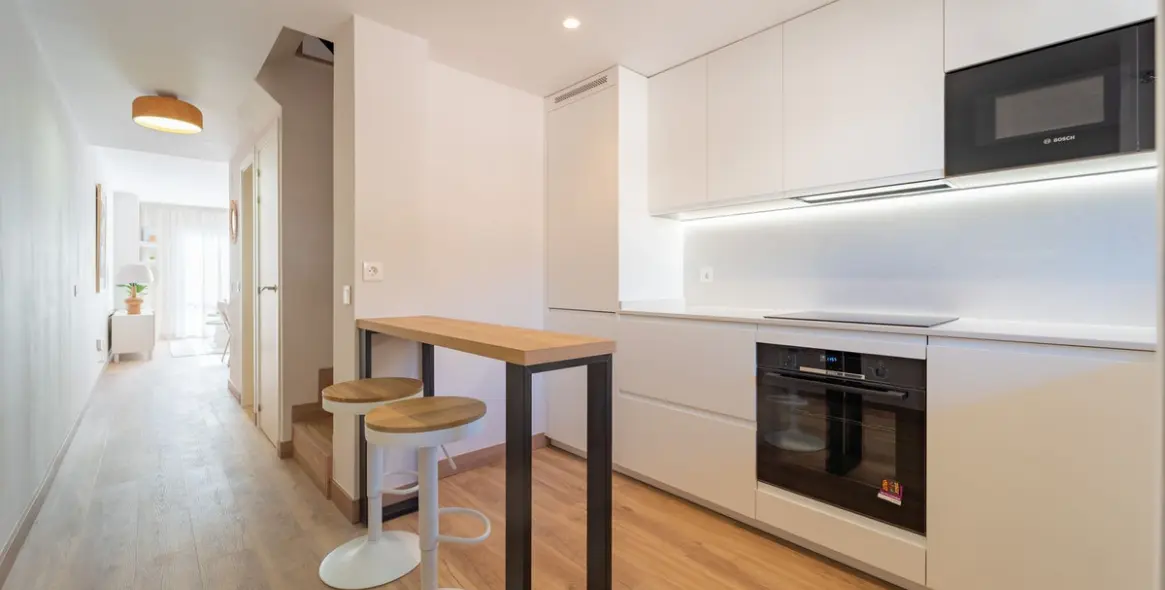 Sale of middle floor apartment in Fuengirola 2