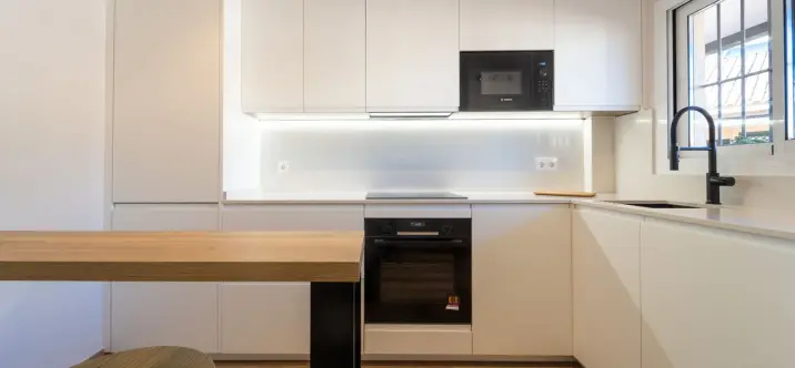 Sale of middle floor apartment in Fuengirola 4