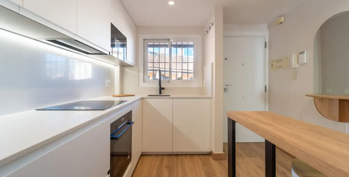 Sale of middle floor apartment in Fuengirola 7