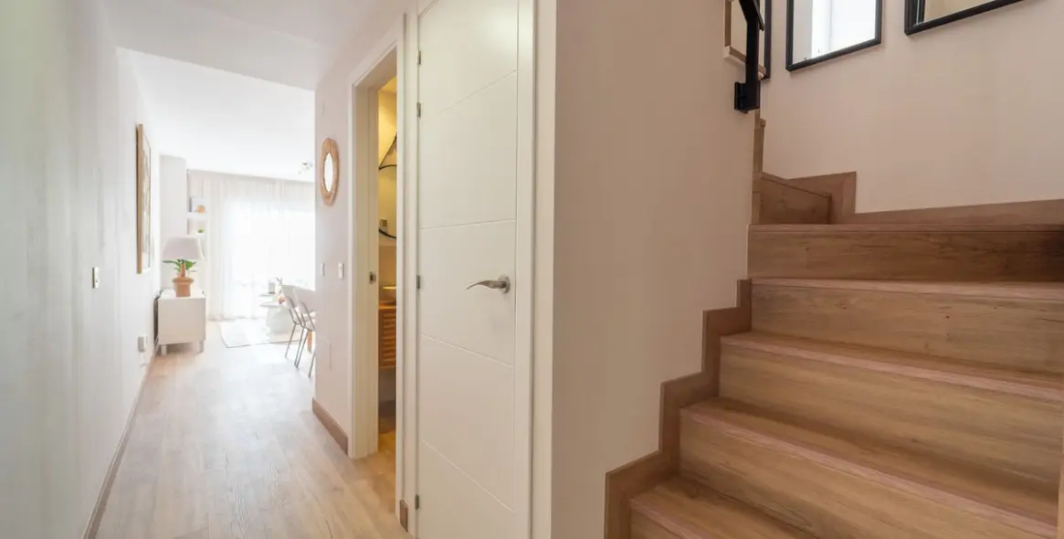 Sale of middle floor apartment in Fuengirola 10