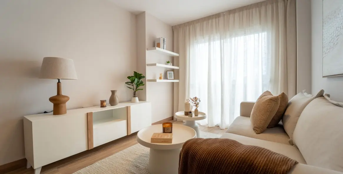 Sale of middle floor apartment in Fuengirola 12