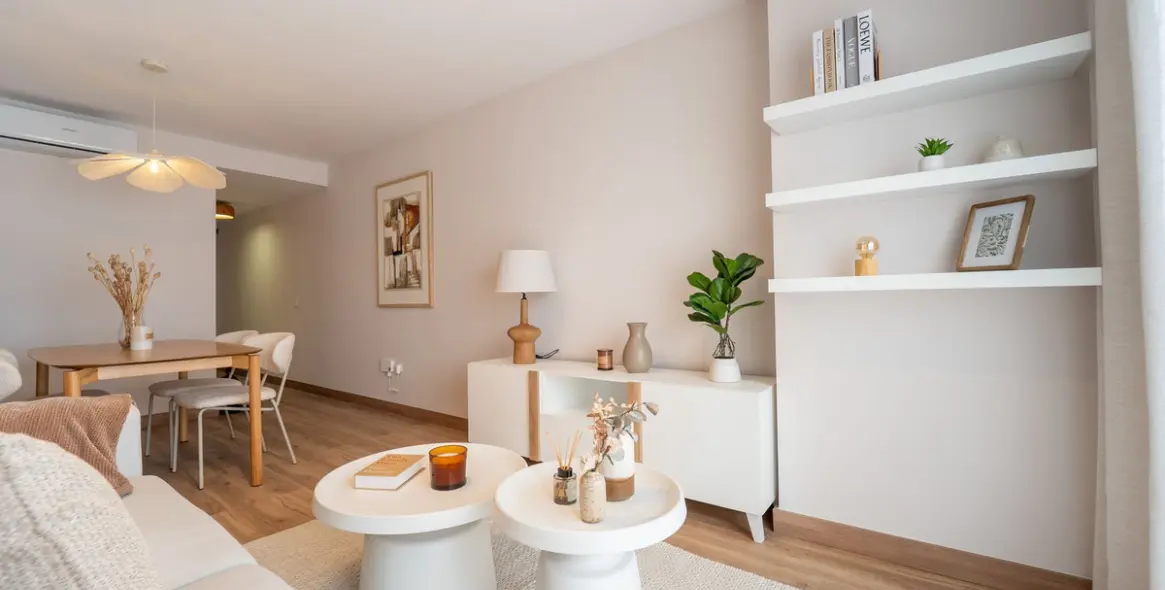 Sale of middle floor apartment in Fuengirola 13