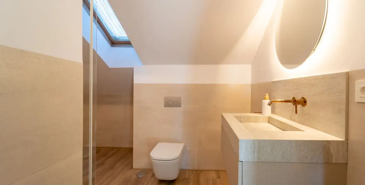 Sale of middle floor apartment in Fuengirola 18