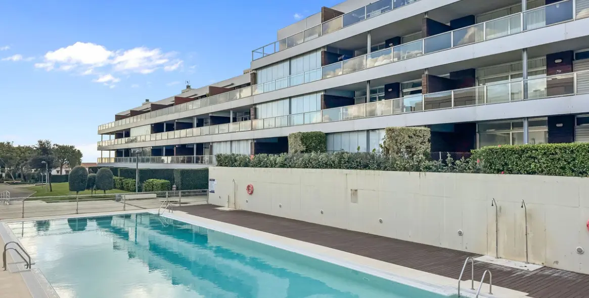 Продажа апартаментов на среднем этаже в Manilva 6