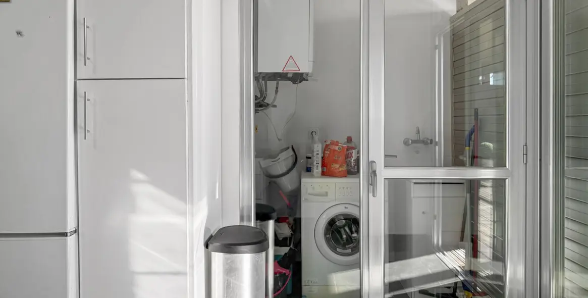 Sale of middle floor apartment in Manilva 24