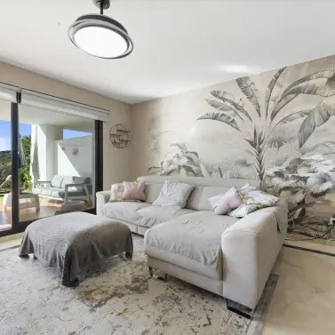 Sale of ground floor apartment in Casares