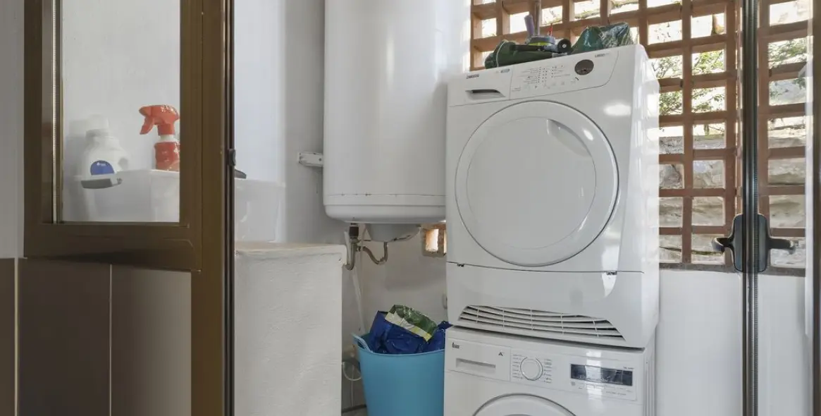 Sale of ground floor apartment in Casares 13