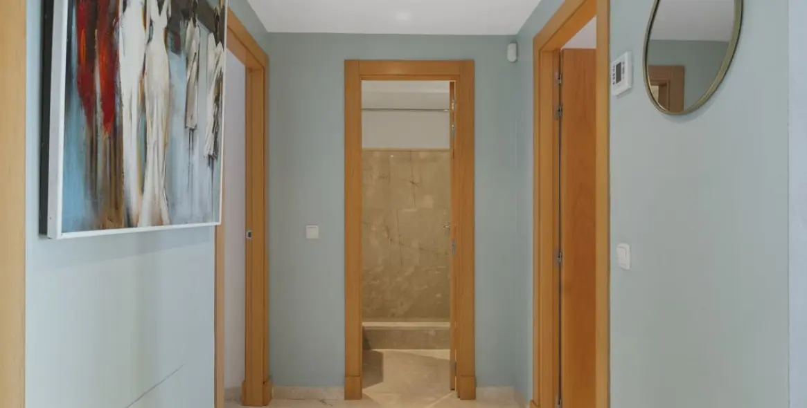 Sale of ground floor apartment in Casares 20