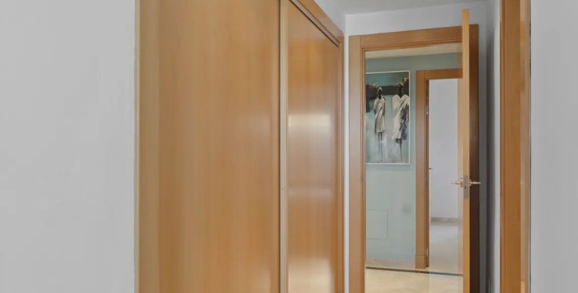 Sale of ground floor apartment in Casares 24