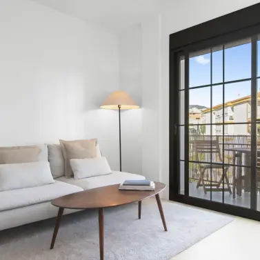 Продажа апартаментов на среднем этаже в Estepona