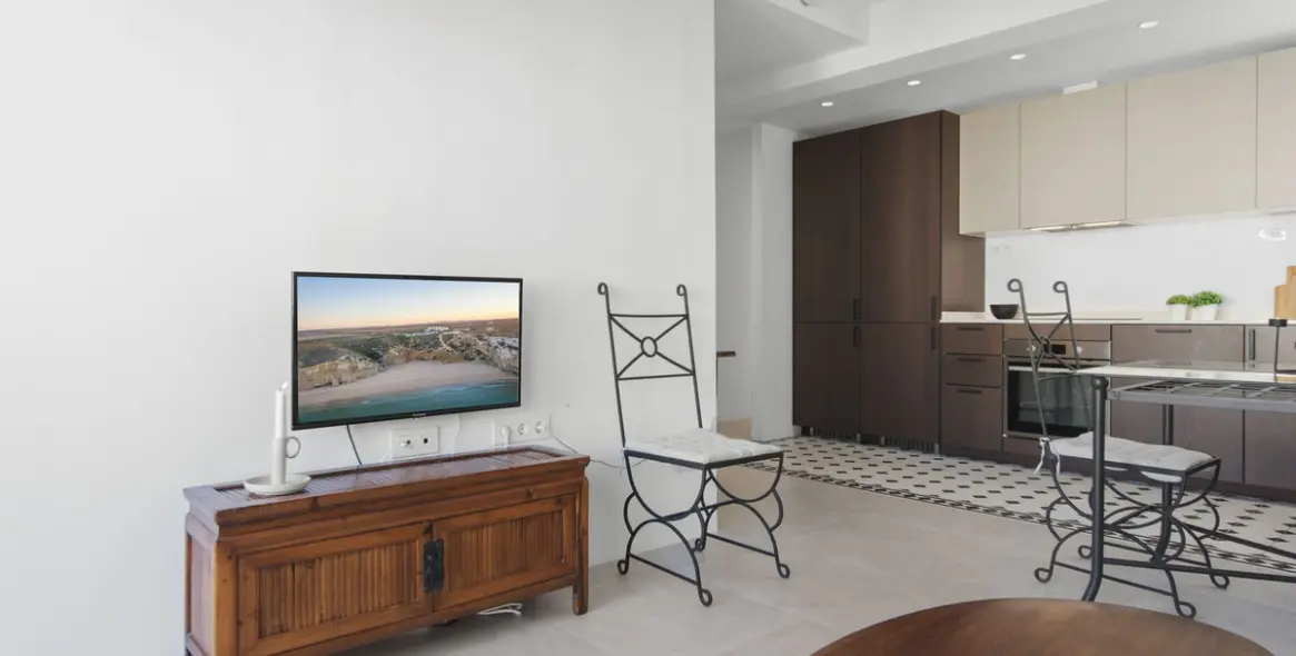 Продажа апартаментов на среднем этаже в Estepona 10