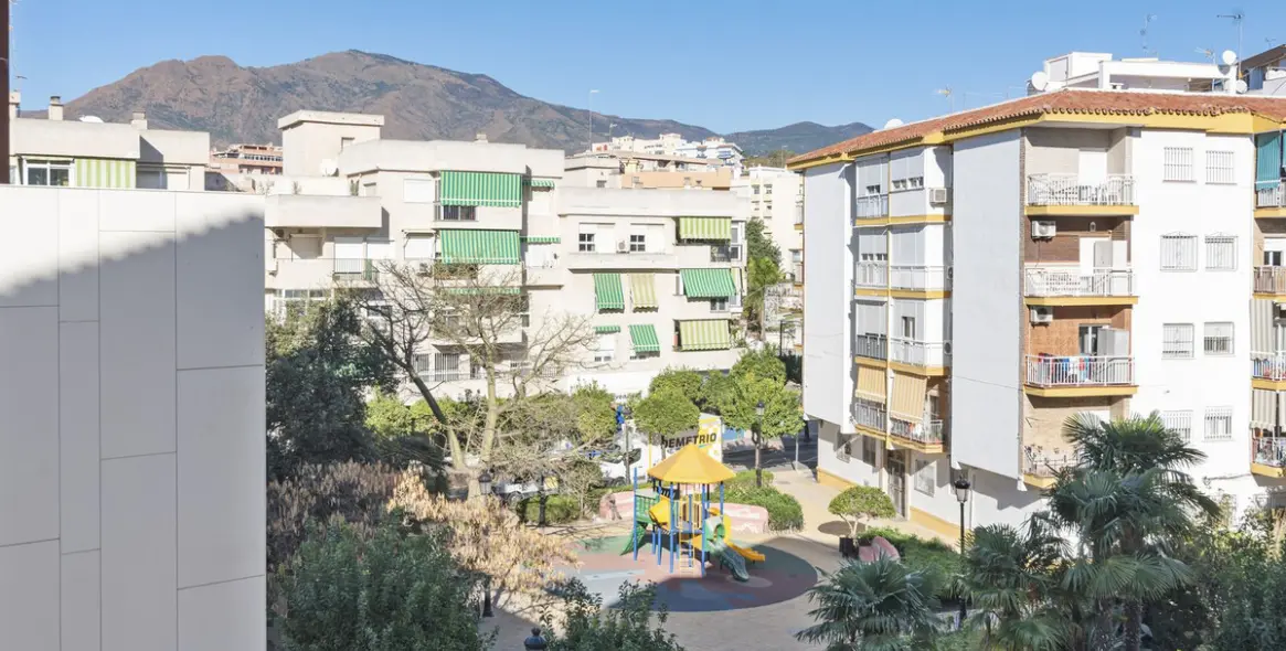 Продажа апартаментов на среднем этаже в Estepona 25