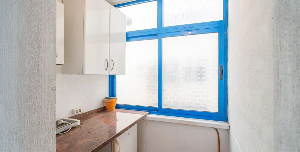 Продажа апартаментов на среднем этаже в Estepona 10