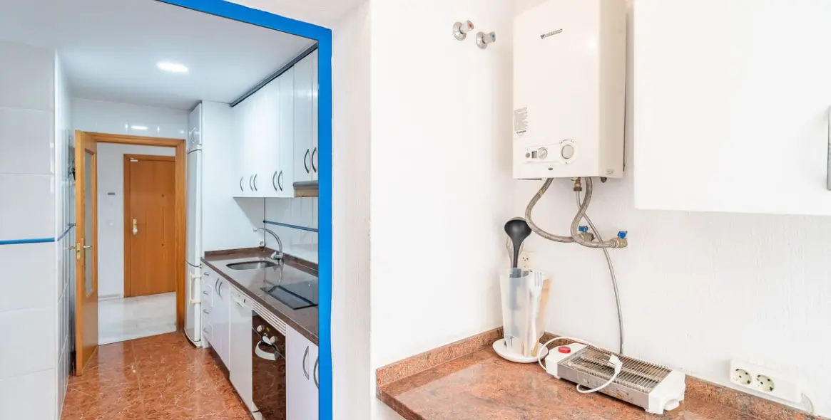 Продажа апартаментов на среднем этаже в Estepona 19