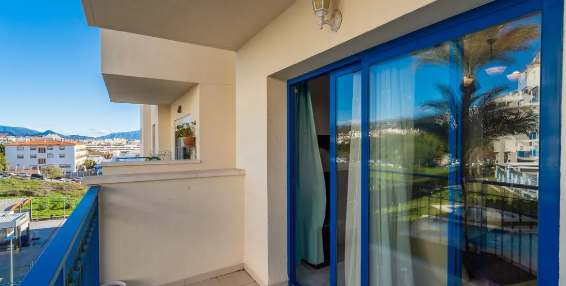 Sale of middle floor apartment in Estepona 29