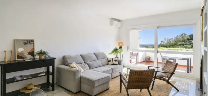 Продажа апартаментов на первом этаже в Los Arqueros 0