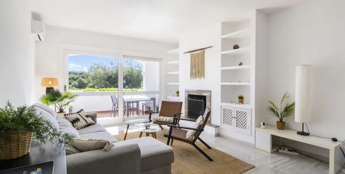 Продажа апартаментов на первом этаже в Los Arqueros 2