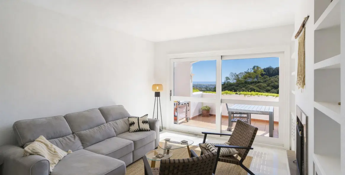 Продажа апартаментов на первом этаже в Los Arqueros 3