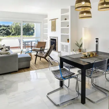 Продажа апартаментов на первом этаже в Los Arqueros