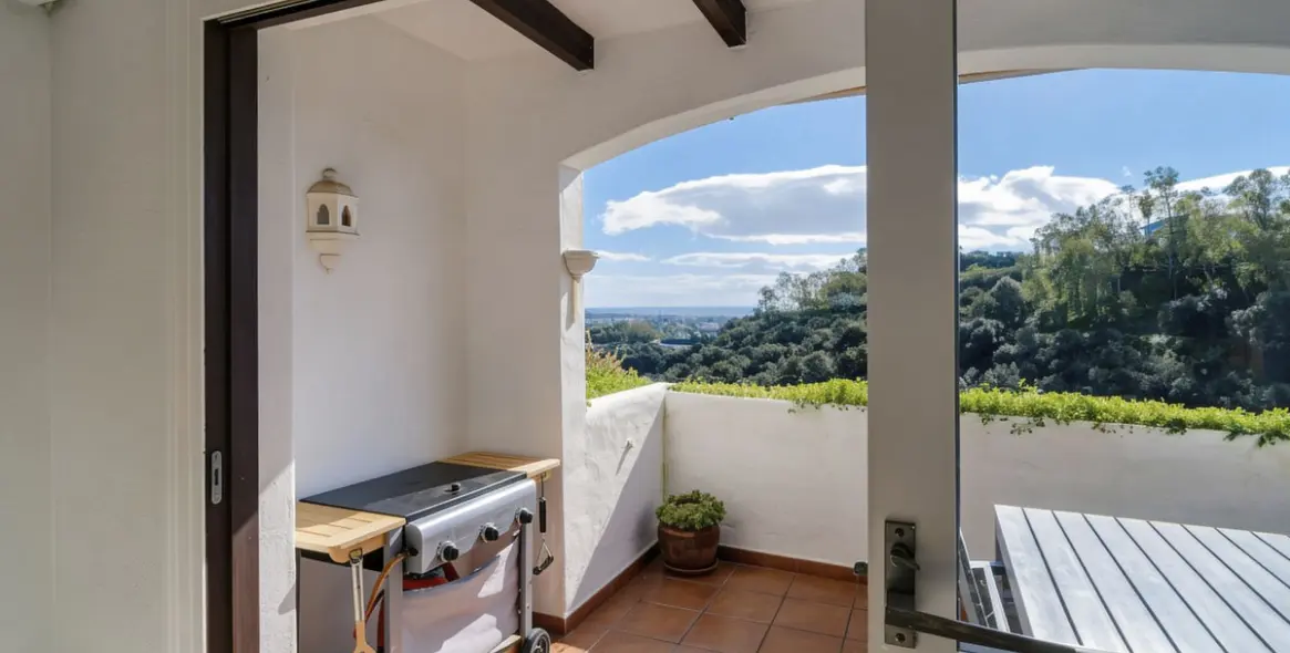 Продажа апартаментов на первом этаже в Los Arqueros 5