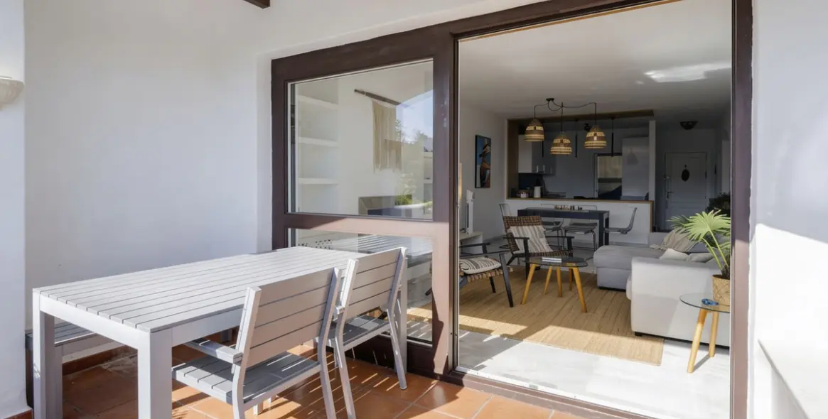 Продажа апартаментов на первом этаже в Los Arqueros 7