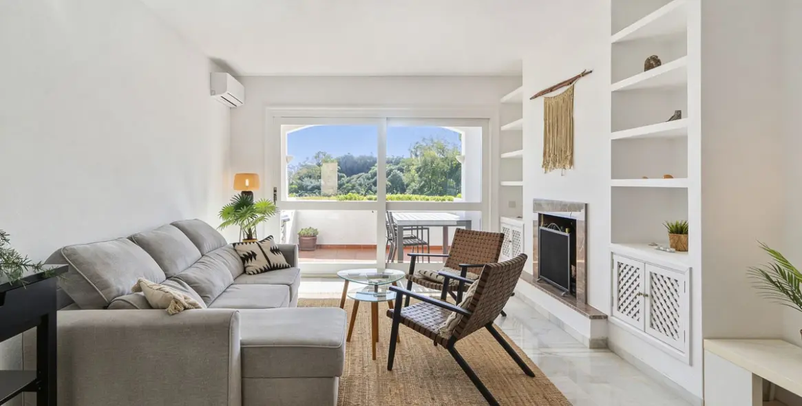 Продажа апартаментов на первом этаже в Los Arqueros 9