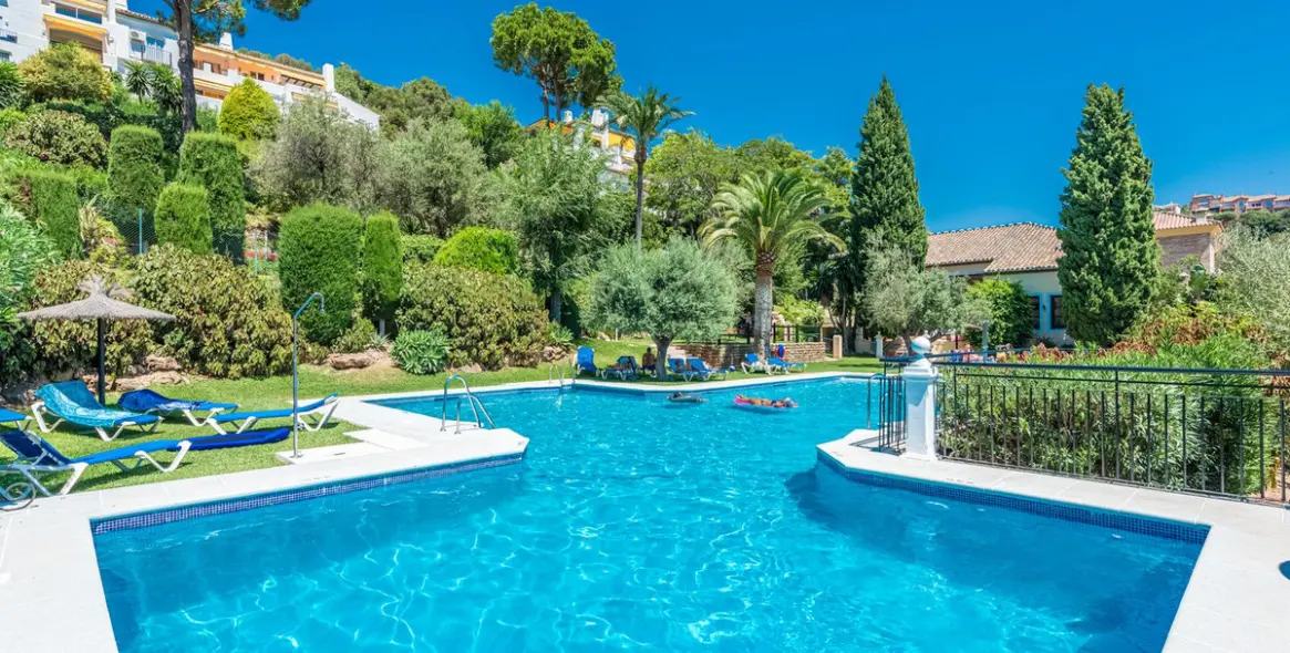 Продажа апартаментов на первом этаже в Los Arqueros 28