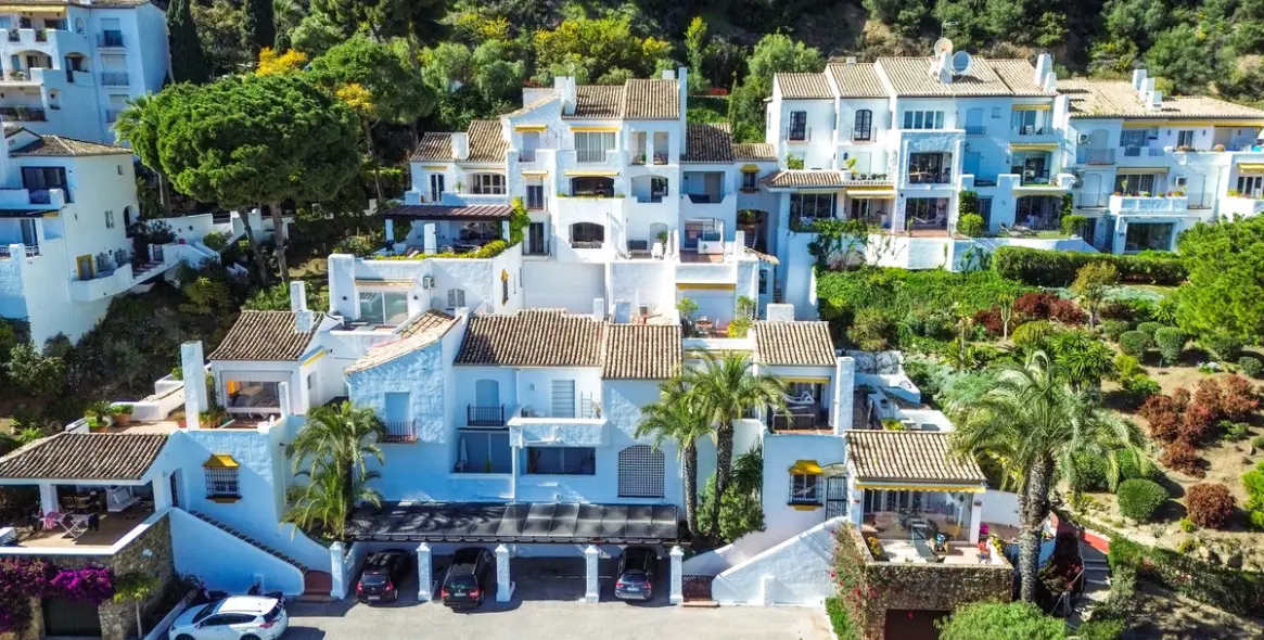 Продажа апартаментов на первом этаже в Los Arqueros 34