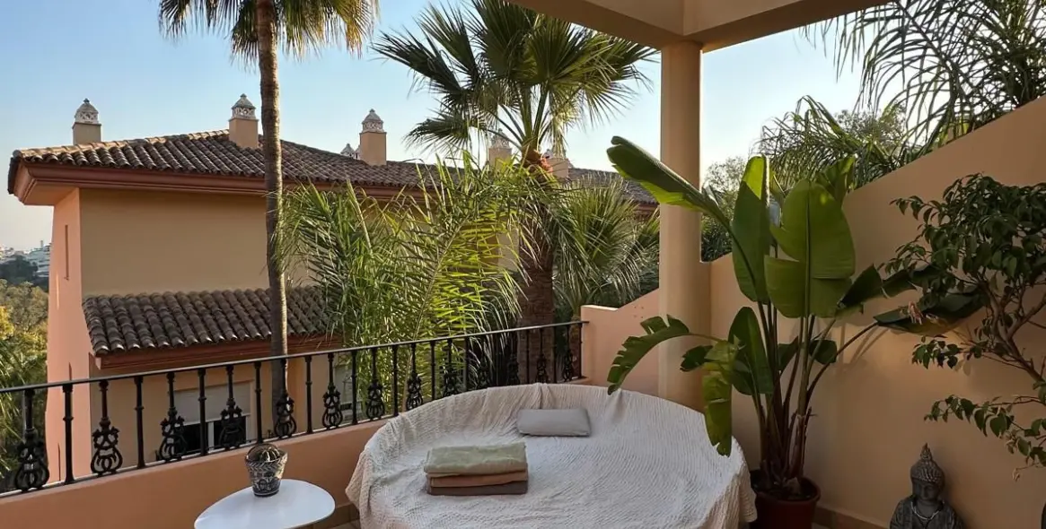 Продажа апартаментов на первом этаже в Nueva Andalucía 1