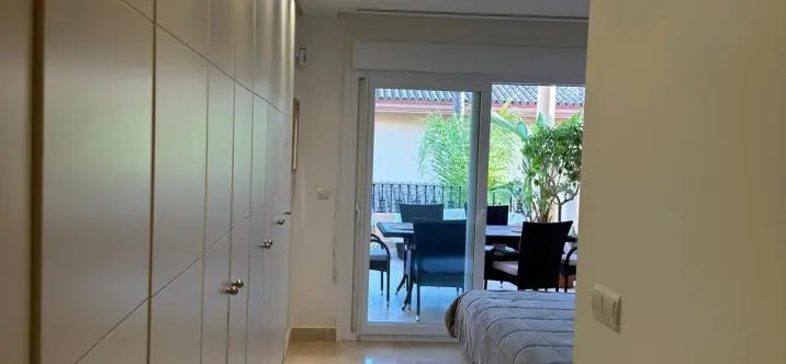 Продажа апартаментов на первом этаже в Nueva Andalucía 4