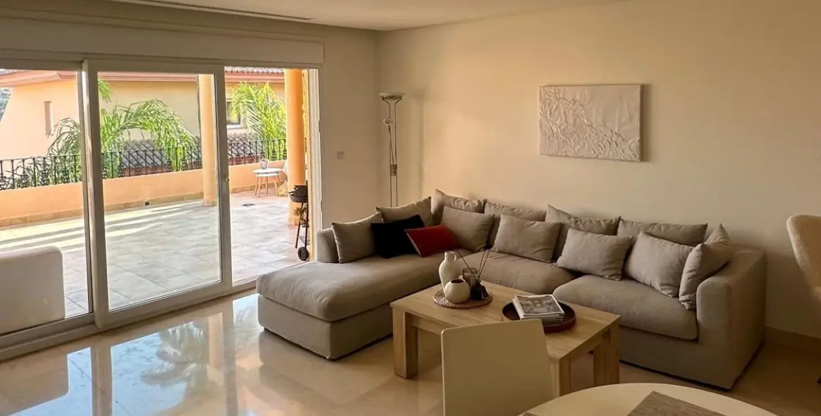 Продажа апартаментов на первом этаже в Nueva Andalucía 9