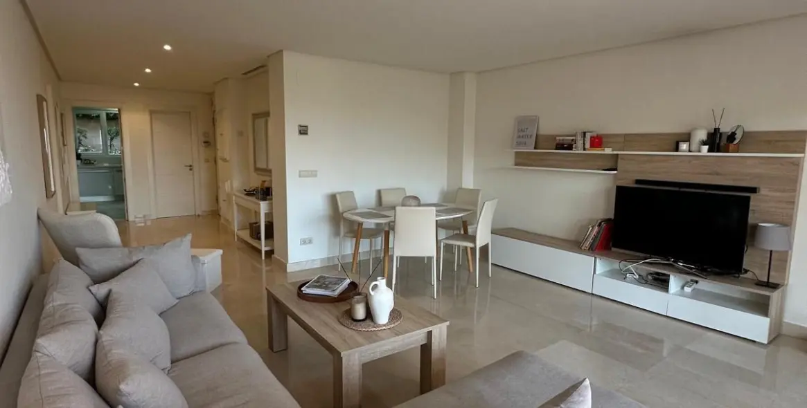 Продажа апартаментов на первом этаже в Nueva Andalucía 10