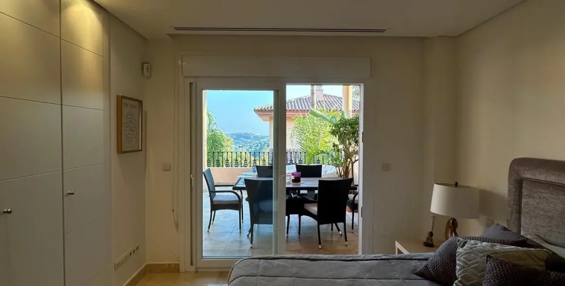 Продажа апартаментов на первом этаже в Nueva Andalucía 14