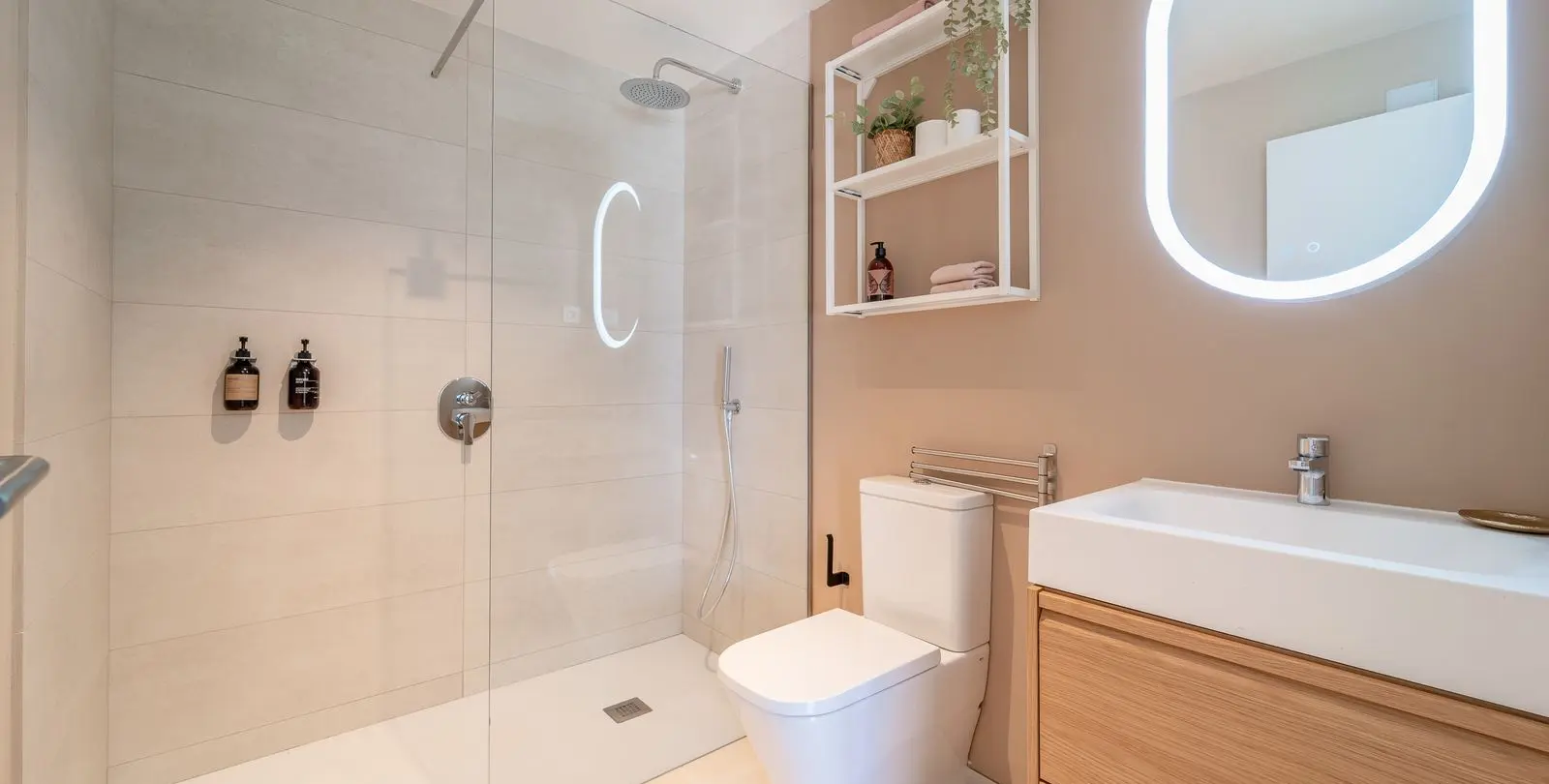 Venta de apartamento en planta baja en Higueron 30